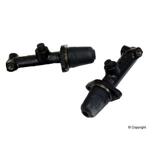 MASTER CYLINDER