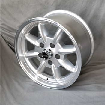 Minilite Style silver with diamond cut lip - 8x15 - 911 -1989, 944 -1986 rear axle - Maxilite