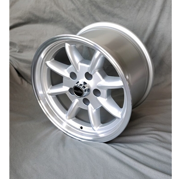 Minilite Style silver with diamond cut lip - 9x15 - 911 -1989, 944 -1986 rear axle - Maxilite